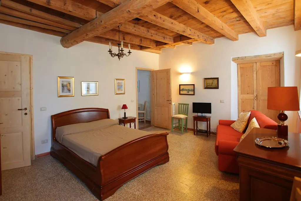 Alloggio per agriturismo Corte Attilea Valeggio sul Mincio Italia